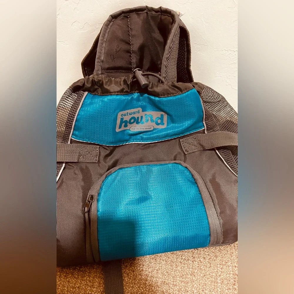 009-Outward Hound Pooch Pouch Front Carrier (Size M) For Dogs Up To 20lbs